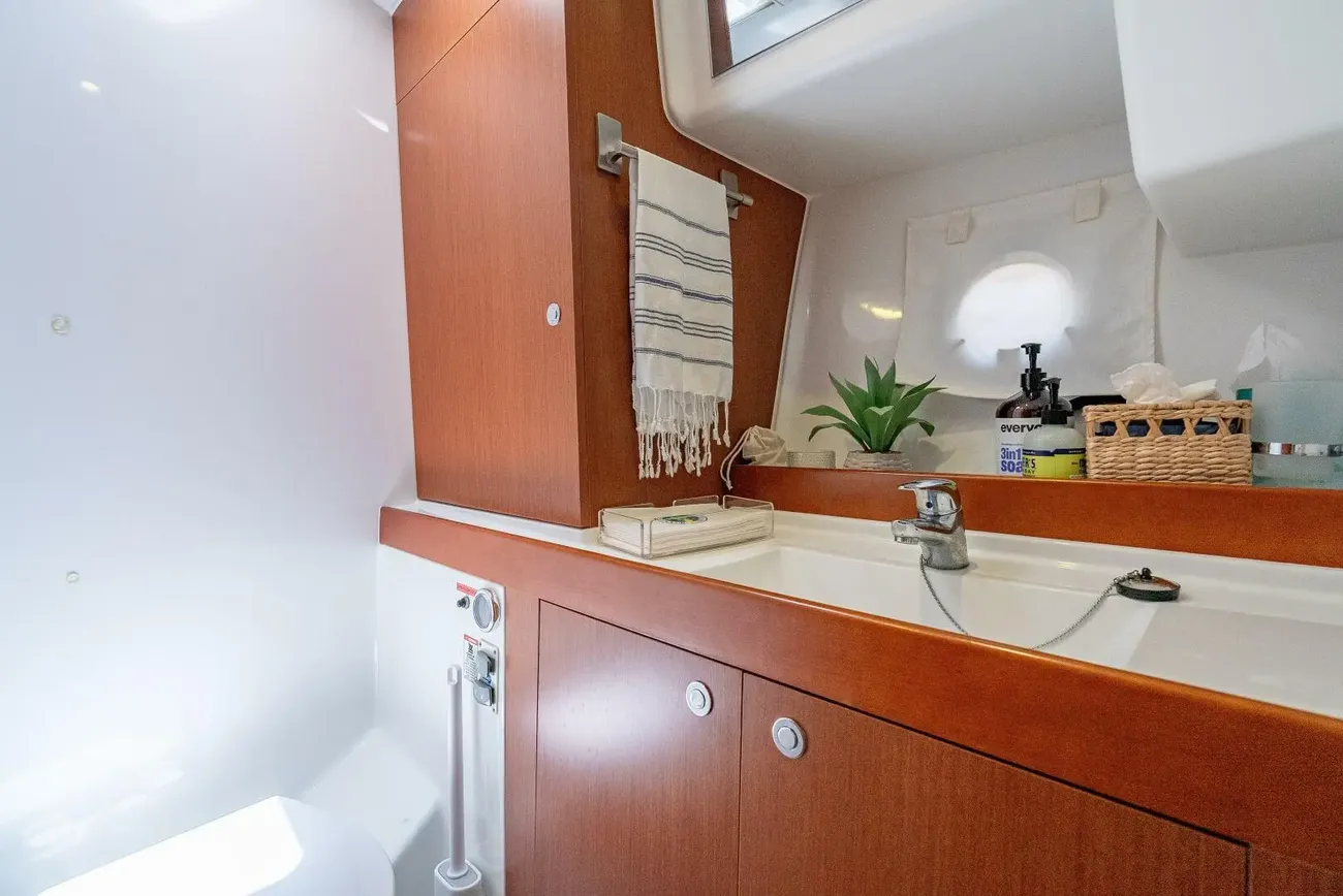 Beneteau Swift Trawler 34 - Image 33